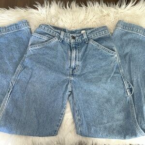 LEVIS Girlfriend Jeans